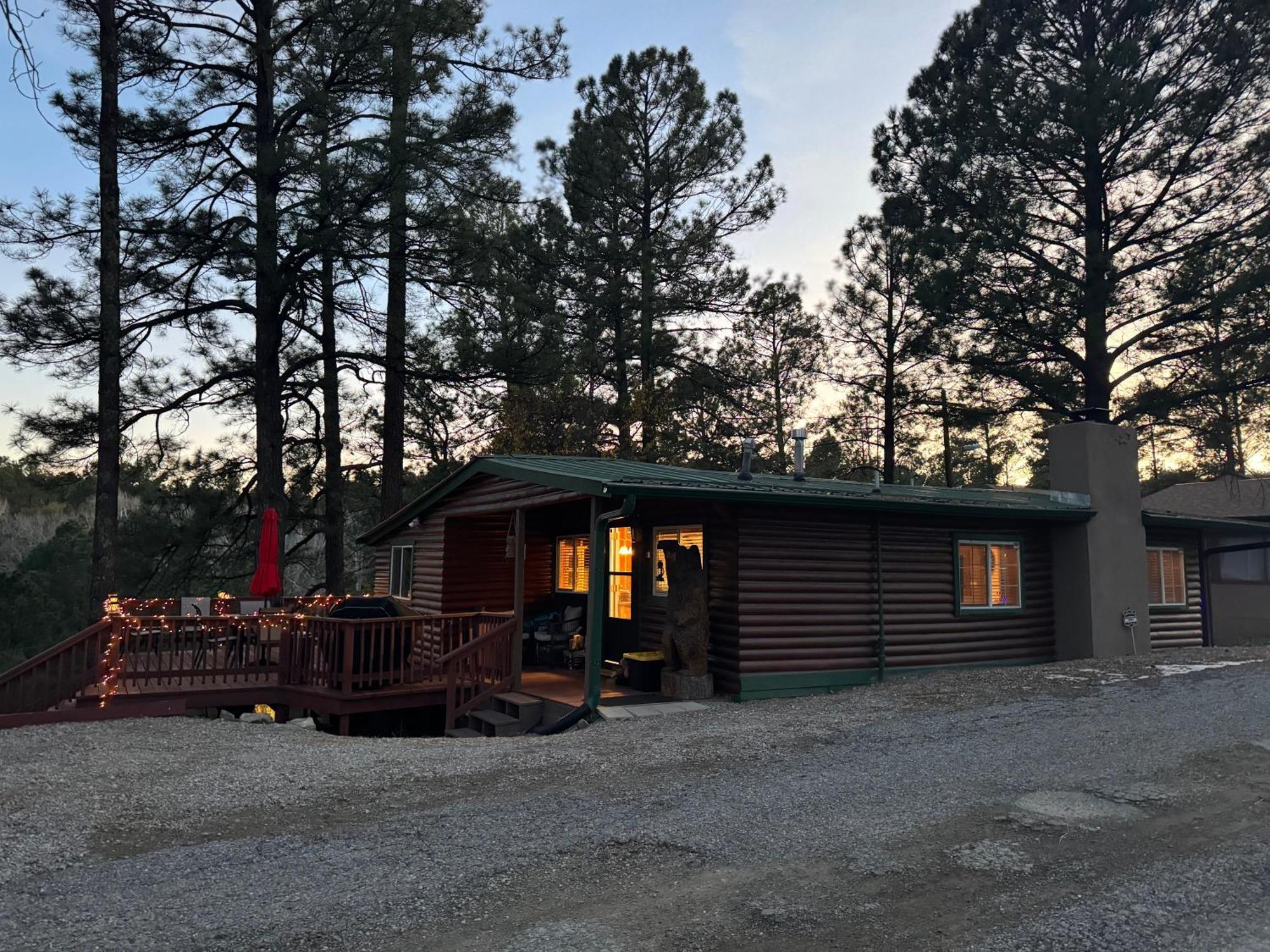 Gonzales Cozy Little Bear Cabin Ruidoso Exterior foto
